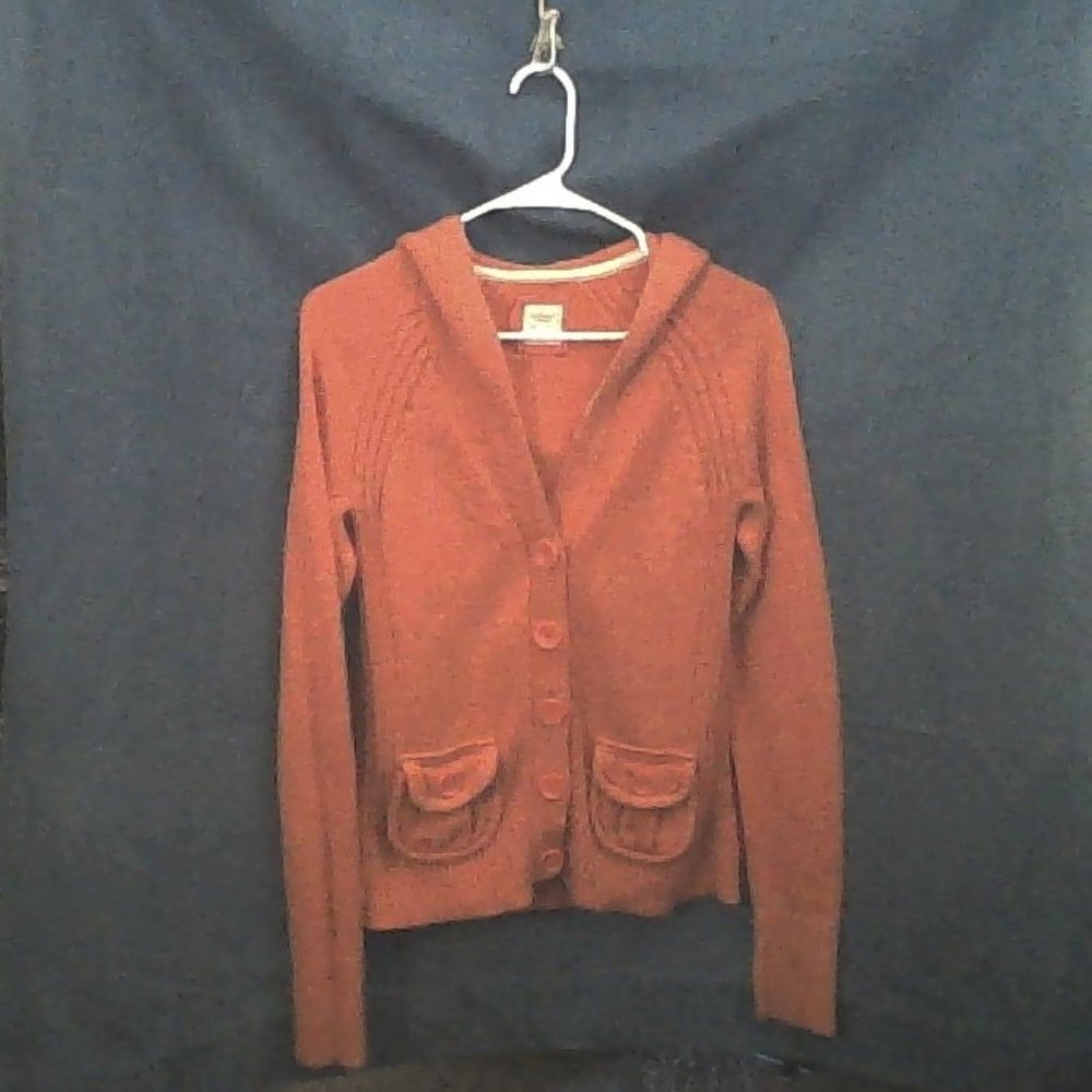 knitt hooded sweater